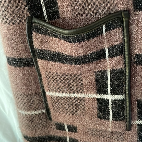 Long vest - Picture 6 of 6